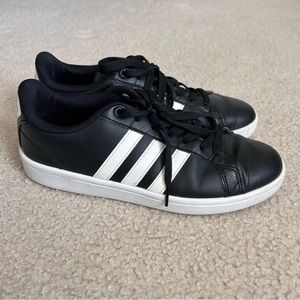 Adidas Cloudfoam Advantage Sneaker Black/White - Women’s 9